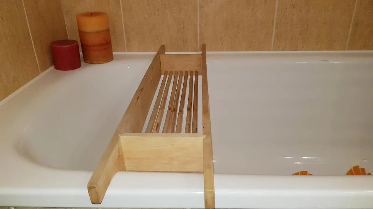 Residencial En Madrid Alquiler De Corta Estancia No Turistico דירה
